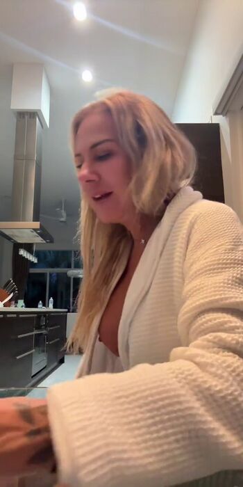 Full leaked Shotofmerlo private photo