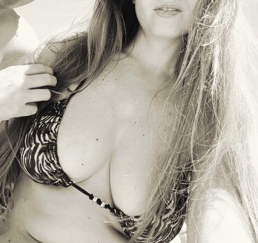 Show Your Girlfriend