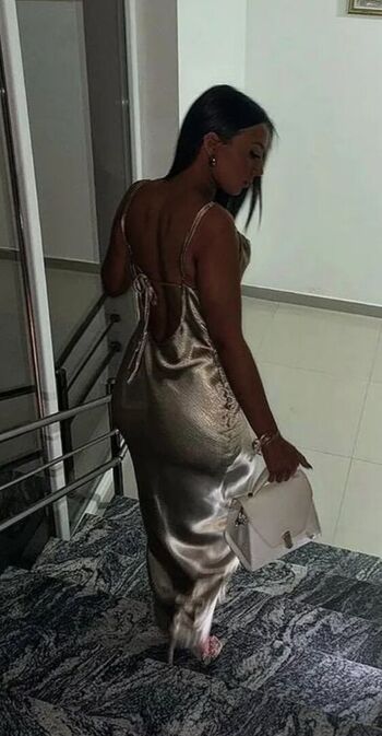 Full leaked Show your girlfriend page private photo