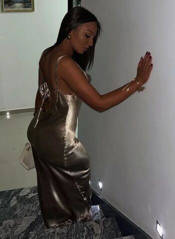Show Your Girlfriend
