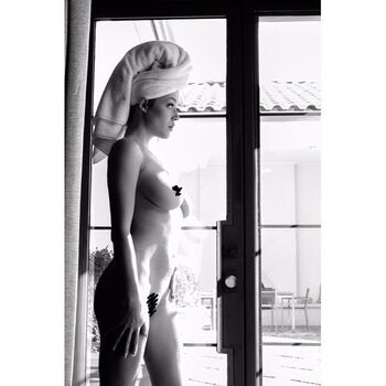 Full leaked Show your girlfriend page private photo