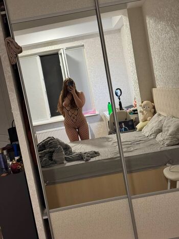 Full leaked Show your girlfriend private photo