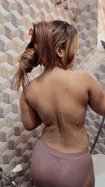Full leaked Shreya roy private photo