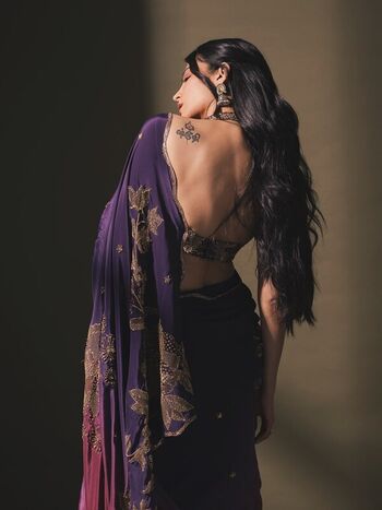Full leaked Shruti haasan private photo