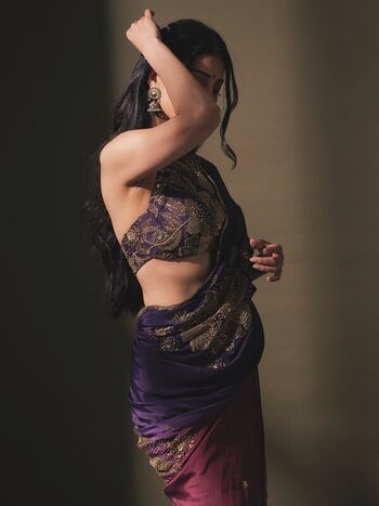 Full leaked Shruti haasan private photo