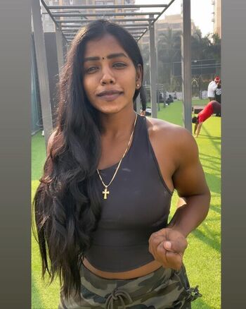 Full leaked Shuly nadar page private photo