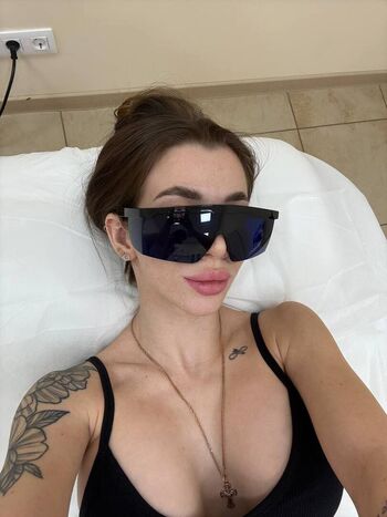 Full leaked Shundel private photo