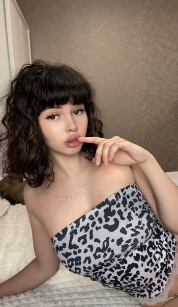Full leaked Shymoonwaify page private photo