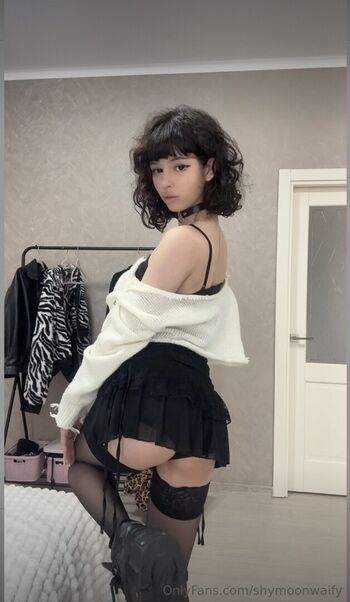 Full leaked Shymoonwaify private photo
