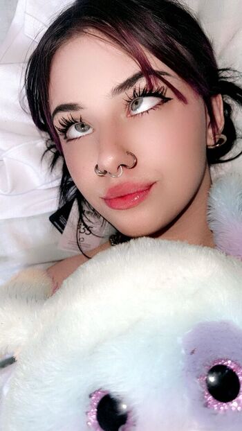 Full leaked Siamayll private onlyfans photo