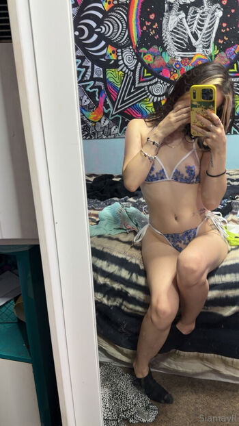 Full leaked Siamayll private photo