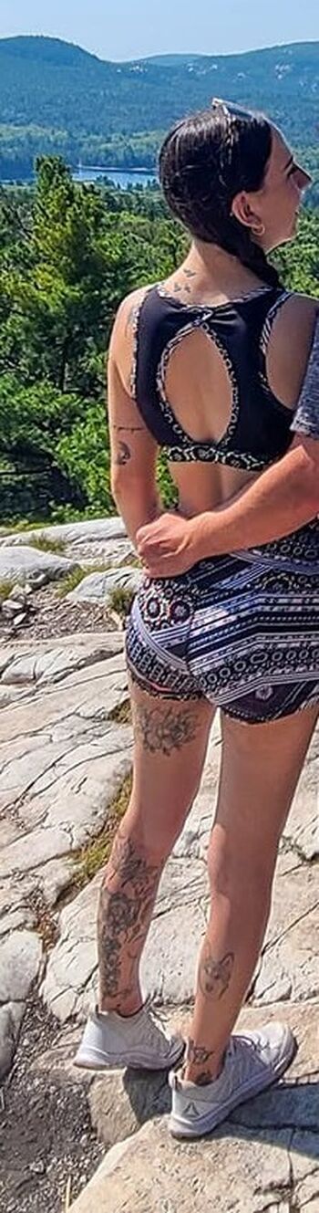 Full leaked Sidney karchie private photo