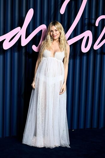 Full leaked Sienna miller private photo