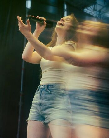 Full leaked Sigrid private photo