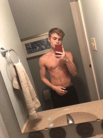 Full leaked Simon britton private photo