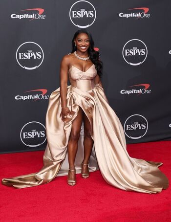 Full leaked Simone biles private photo