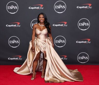 Full leaked Simone biles private photo