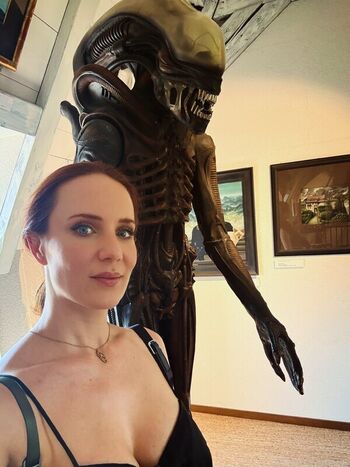 Simone Simons