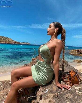 Full leaked Sinaelisa private photo