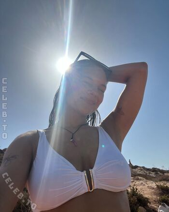 Full leaked Sinaue private onlyfans photo