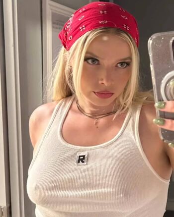 Full leaked Sinawynne page private onlyfans photo