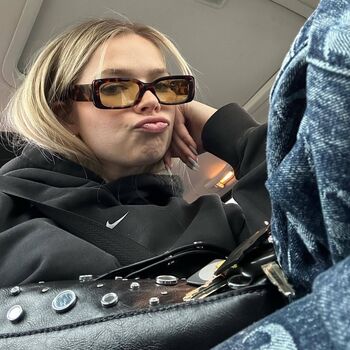 Full leaked Sinawynne private onlyfans photo