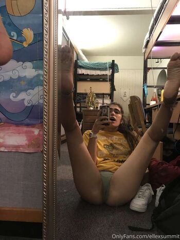 Full leaked Sinfulfaerie private photo