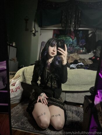 Full leaked Sinfulthorns private photo