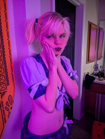 Full leaked Singingsirenceductress private onlyfans photo