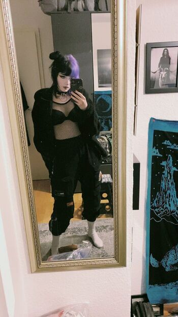 Full leaked Sinistermisa private photo