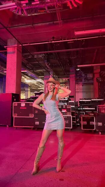 Full leaked Sjokz page private photo