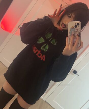 Full leaked Skaresaccount private onlyfans photo