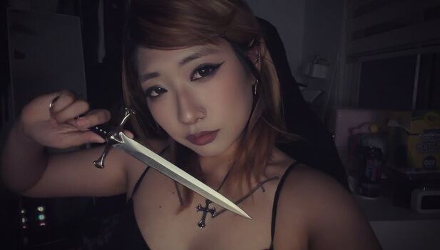 Full leaked Skatelyngames private onlyfans photo