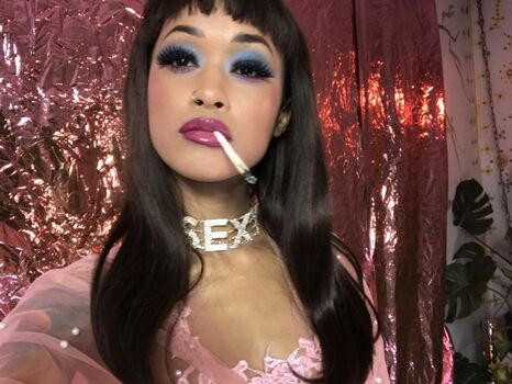 Full leaked Skin diamond private photo