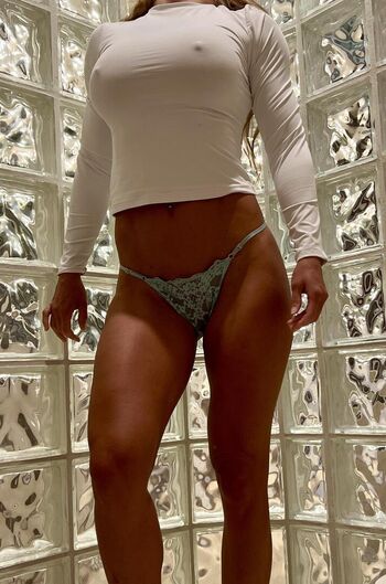 Full leaked Skinny homemade milf private onlyfans photo