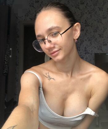 Full leaked Skinnygirl private photo