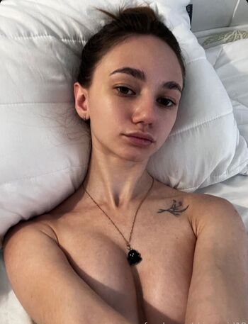 Full leaked Skinnygirl private photo