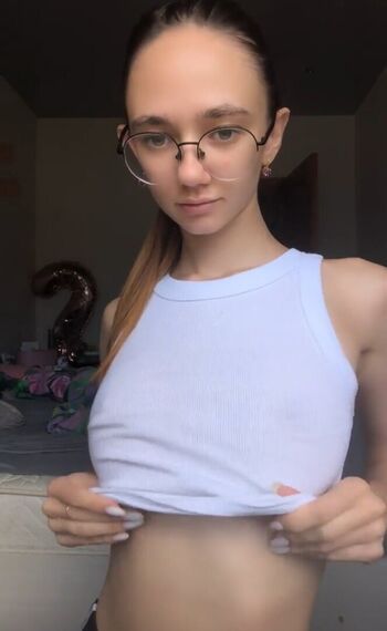 Full leaked Skinnygirl private photo