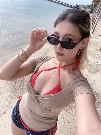 Full leaked Skwid private onlyfans photo