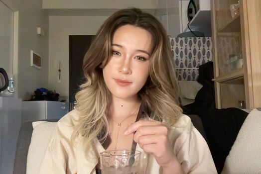 Full leaked Skwid private photo