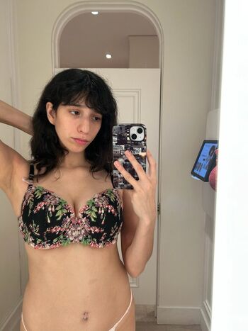 Full leaked Skyeesiren private photo