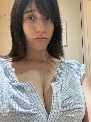 Full leaked Skyeesiren private photo