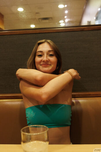 Full leaked Skyla faye private onlyfans photo