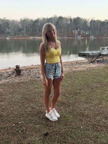 Full leaked Skylaspamyy alainza private onlyfans photo