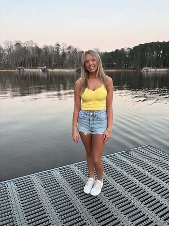 Full leaked Skylaspamyy alainza private onlyfans photo