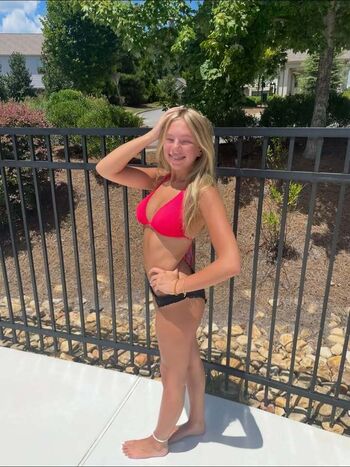 Full leaked Skylaspamyy alainza private onlyfans photo