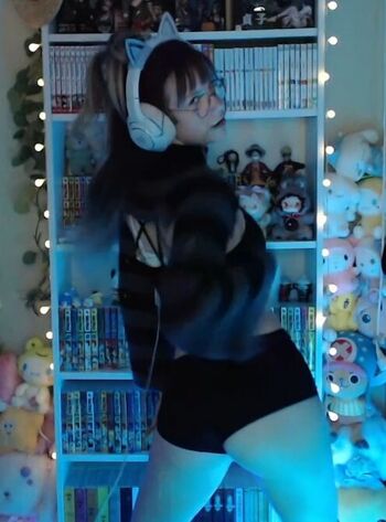 Full leaked Skymi chan page private onlyfans photo