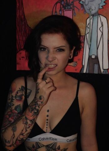 Full leaked Skyrim slut private photo