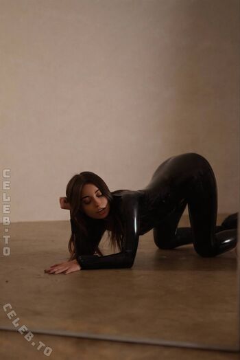 Full leaked Slayeas private onlyfans photo