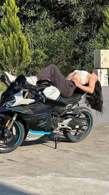 Full leaked Slayingrozze private onlyfans photo